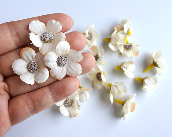 50 Tiny Blossoms Flowers Cream Silk Flowers,millinery, Flower