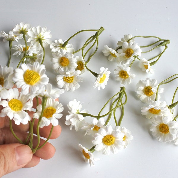 30 mini daisies ,6 stems Silk Flowers with stem, Millinery, Flower Crown, Hair Accessories, Corsage,DIY Wedding Bridal lf019 white daisy