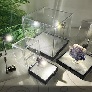 Perky Box with a mini white light for Crystals and Minerals, Display Case with foam, Thumbnail Mineral Specimen Display