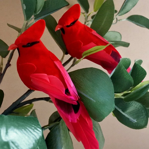 Kunstmatige decoratieve rode kardinaalvogels, 5 inch gevederde schuimvogels met clip, rustieke tuinvogeldecoratie, kerstboomdecor (BD01)