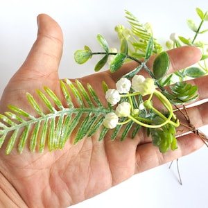 12 Fake Leaves with Wire Stems ,  Artificial  Fillers, Fabric Leaf Frosted Wedding Flowers, Bridal Decoration, Flower Crown Filler AP00