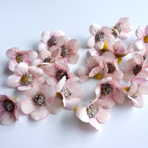 50 Tiny Blossoms flowers , light pink Silk Flowers,Millinery, Flower Crown, Hair Accessories, Corsage,DIY Wedding Bridal, lf018 mini flowers