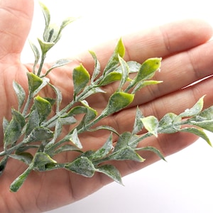 24 pieces Artificial Dusty stems Leaves，Small filler Artificial Leaves，Wedding Flower Crown Filler，yellow green Teaberry leaf(AP001)