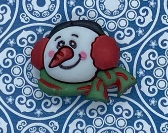 Snow man (green) needle minder