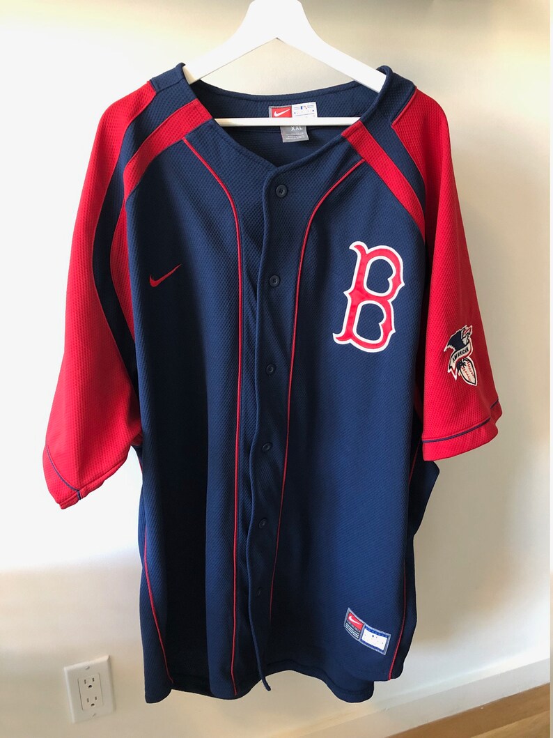 nike red sox shirt