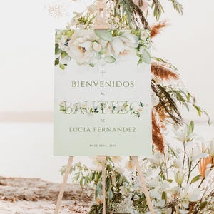Green and white floral spanish baptism welcome sign printable, cartel bienvenida bautizo niña, greenery mi bautizo welcome poster - C193