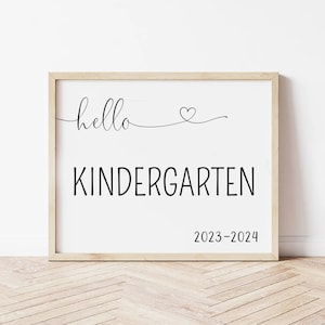 Hello kindergarten, first day of kindergarten sign printable, first day of kindergarten chalkboard sign, 1st day of kindergarten photo prop image 1