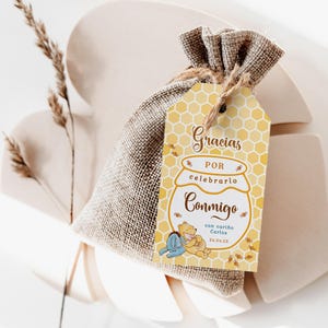 Pooh niño muchas gracia thank you tag in spanish, classic winnie the pooh spanish birthday gift tag, honey jar birthday favor tag - C277