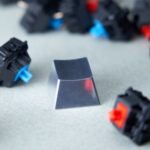 Machined Aluminum MX Keycap - OEM R4 (esc) - Bright finish