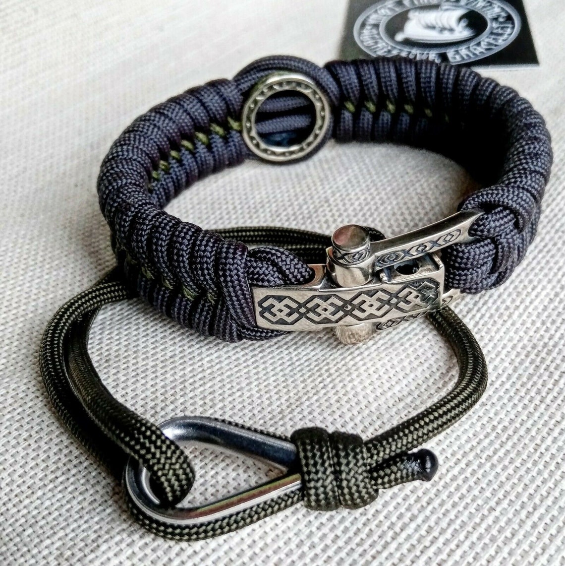 Paracord Bracelet. Set of Two Bracelets. Graphite Paracord | Etsy