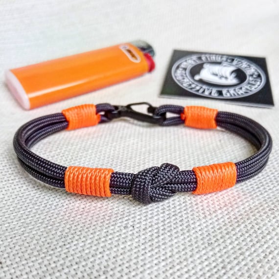 Thin Paracord Bracelet. Bangle Rope Made of Paracord and Carabine for Men.  Skydiving Bracelet. Surfer Bracelet. 