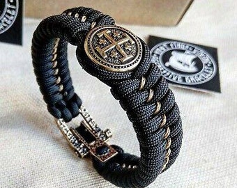 Jerusalem cross, Paracord bracelet, men&#39;s accessories.