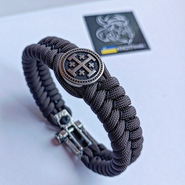 Pulsera de paracord con cruz de Jerusalén – Pulsera religiosa marrón para hombre, joyería simbólica de fe, regalo significativo