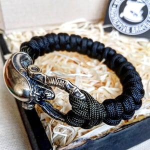 Black Paracord bracelet ALIEN. Biker bangle. Viking style. Xenomorph. Scandinavian jewelry.
