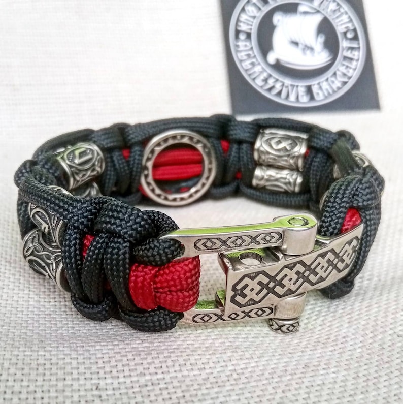 Runic paracord bracelet.Valknut symbol. Viking accessories. | Etsy
