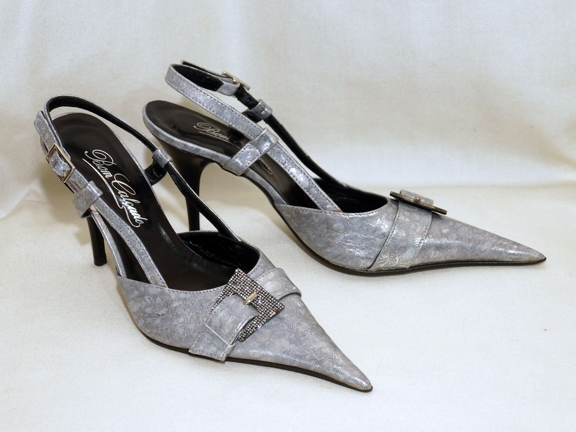 grey heels canada