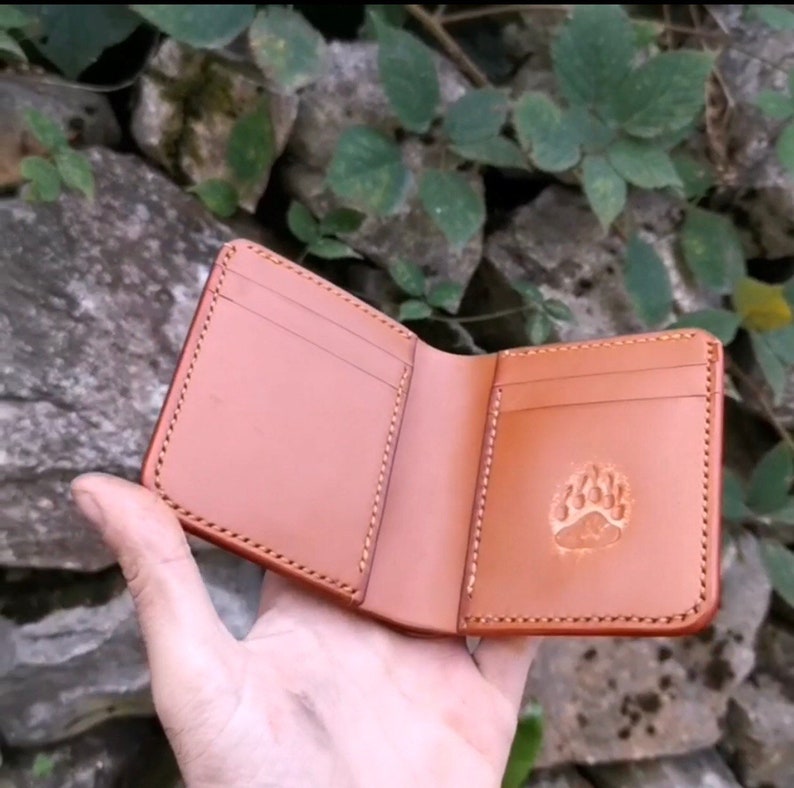 Hand-tooled Premium Quality Leather Wallet Grizzly Bear tooled Hand-sewn bi-fold Cognac Wallet Hand-stitched Vegetable Tanned Leather