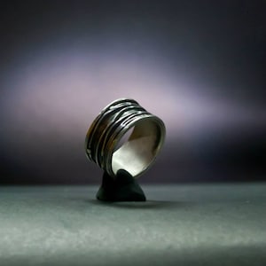 Ring spiral band
