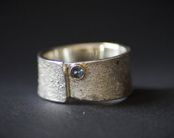 Handgemachter Ring mit Aquamarin - verstellbar