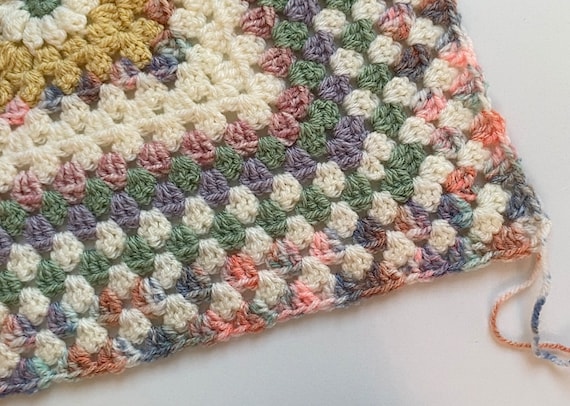 ヴィンテージフローラルブランケットのかぎ針編みデジタルパターン