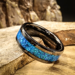 Men&#39;s Wedding Ring, Blue Oasis Opal Ring