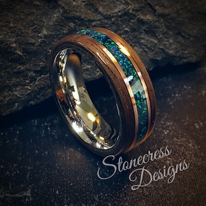 Mens Wedding Band, Emerald Green, Engagement Ring, or Alternative Wedding Ring for Men and Women