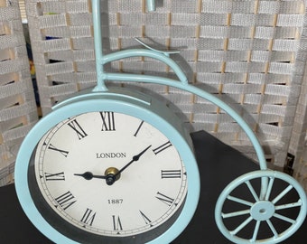 Decorative table or wall battery operated clock