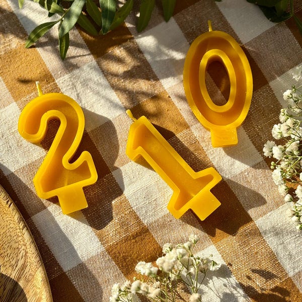 Beeswax Cake Topper: Natural beeswax number candle