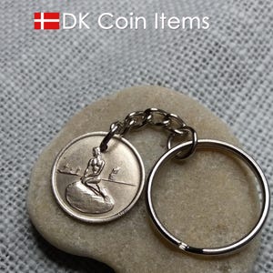 Kleine zeemeermin Kopenhagen Denemarken muntpenning sleutelhanger. Deense vintage token. Copenhagen Trams 1966 - 1967. Deens souvenircadeau.