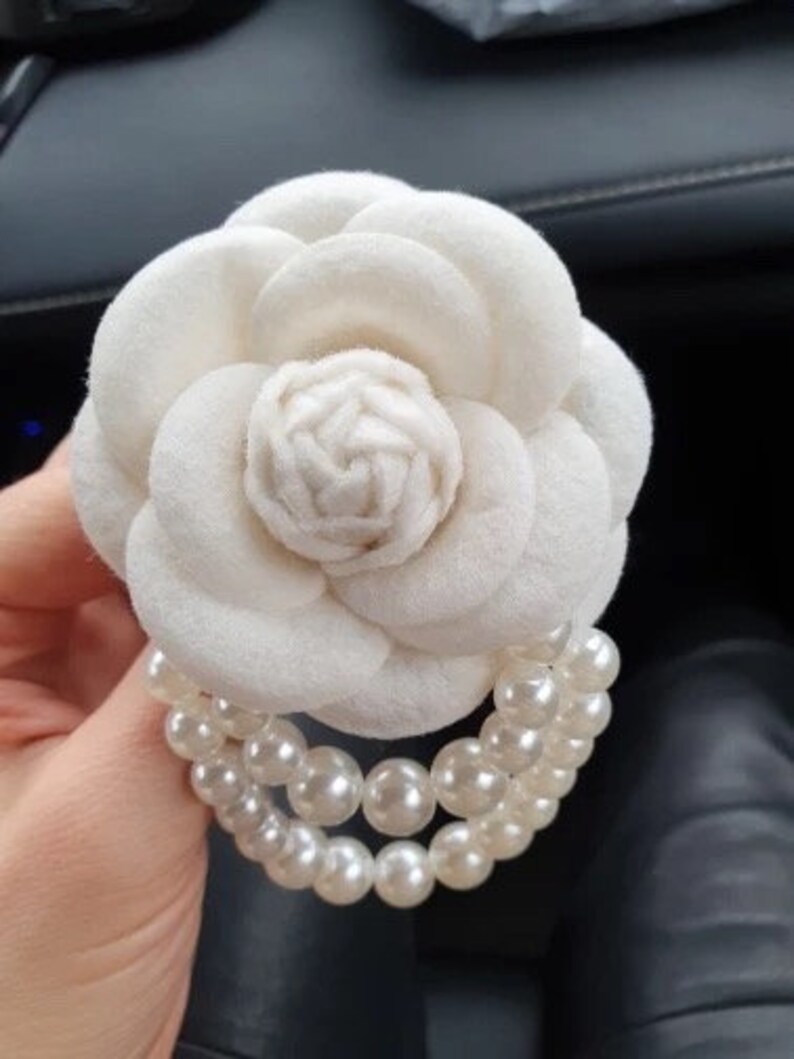 Elegan Fabric Flower Brooches Pins. Great on Women and Men Suits Unique