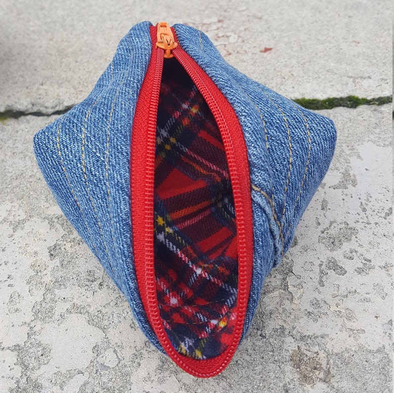 tiny pouch coin purse notions bag gamer gaming dice pod Raggity Pod The Lumberjack: recycled denim flannel sweetpea pod