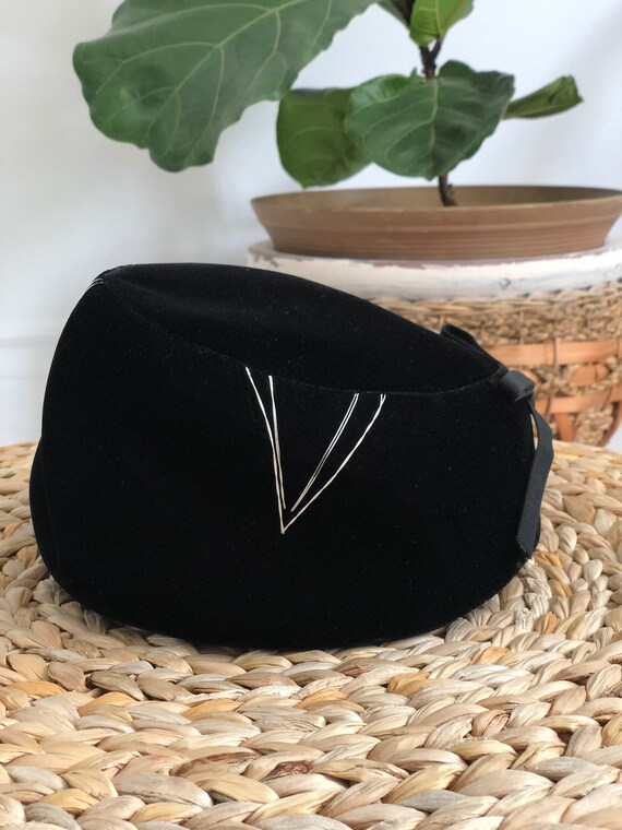 Vintage - Black Pillbox Hat 1960's - Women's Size