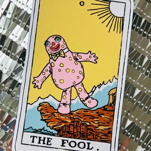 Funny Retro 90’s Mr Blobby Tarot Sticker