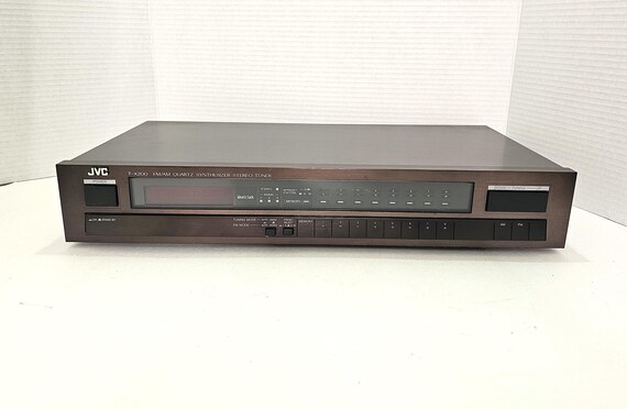 Vintage JVC FM/AM Quartz Synthesizer Stereo Tuner Model T