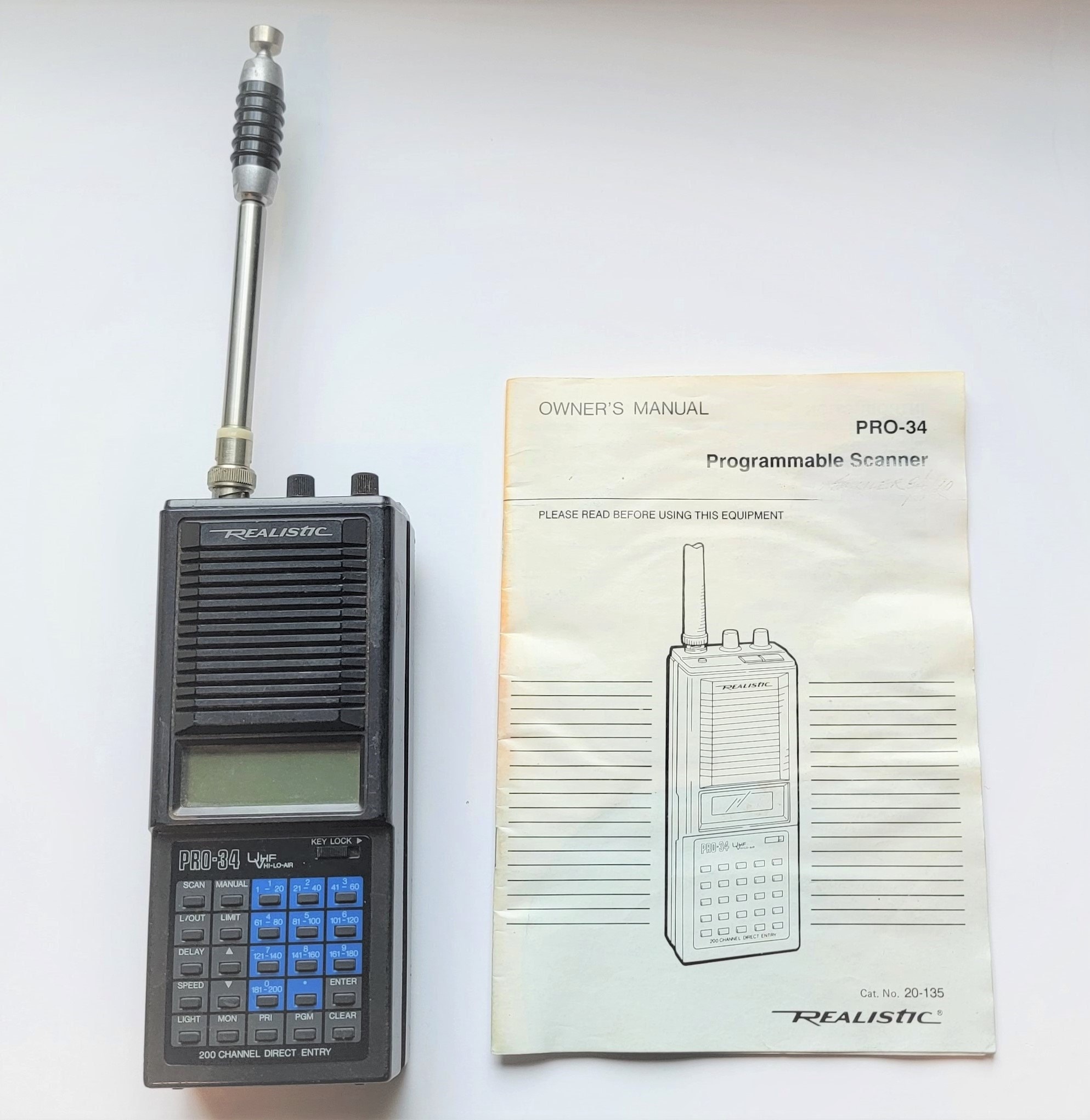 Vintage Realistic Pro-33 Programmable Scanner Radio