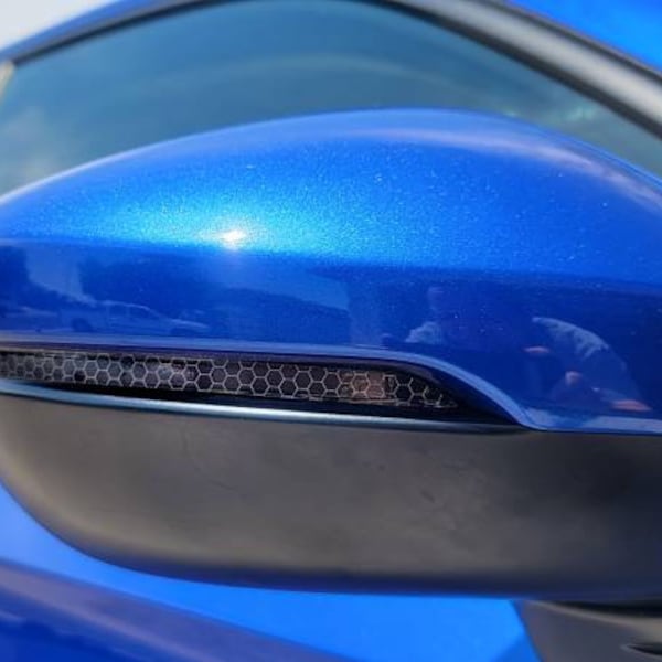 2022+ Side Mirror Turn Signal tint.