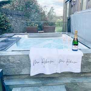 Mr/Mrs Honeymoon Towels