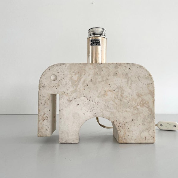Elephant design Travertine Table Lamp by Fratelli Mannelli, Italy, 1970s