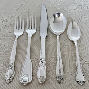 Mismatched Silverplate 5-Pc.Place Settings/Vintage & Antique Flatware/Service for 1-20 image 4