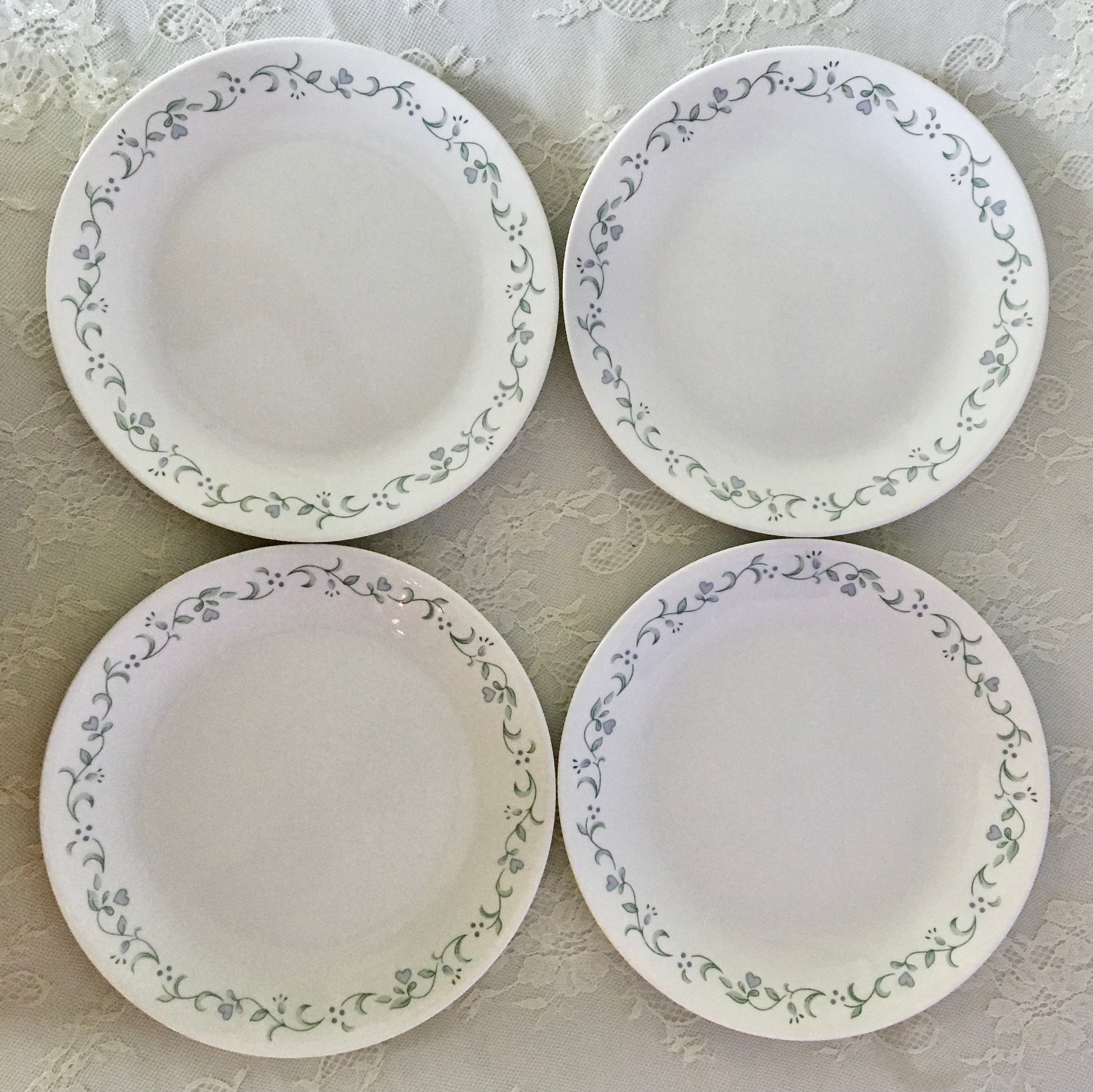 4 Corelle Country Cottage Dinner Plates/blue Hearts on Green Etsy