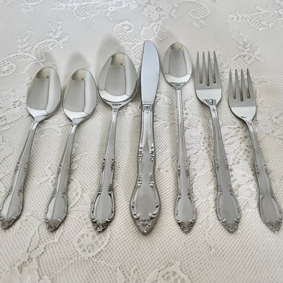 60-pc. Mansion Park by Oneida Stainless Flatware Set/service for 8