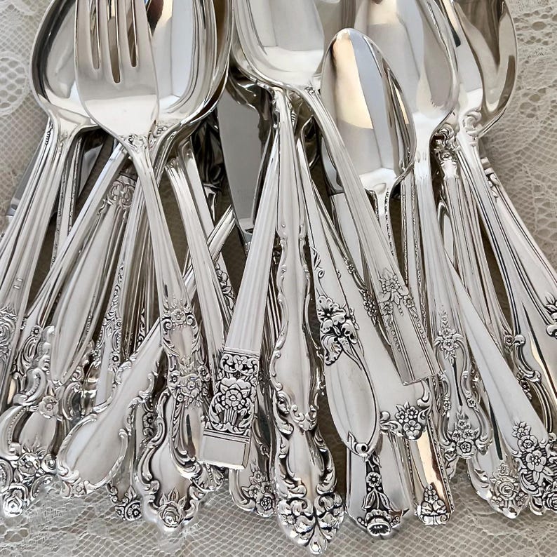 Mismatched Silverplate 5-Pc.Place Settings/Vintage & Antique Flatware/Service for 1-20 image 1