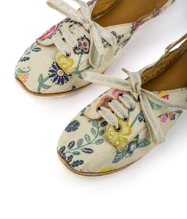 ethnic footwear for baby girl