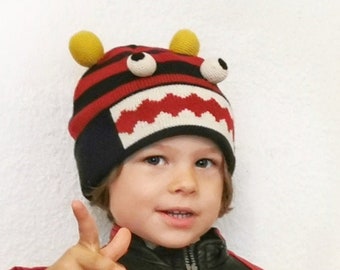 Kids Knit Knitted Monster Novelty Hat  Red  Monster Christmas Gift Children Animal Hat