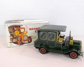 Vintage HORIKAWA (SH) Japan, Tin Battery Operated Old Fashioned Car in Original Box - No Longer has Movement