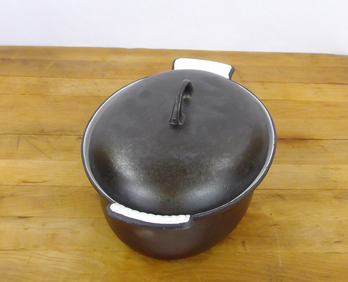 Griswold 95 oval Dutch Oven roaster with enameled interior Etsy