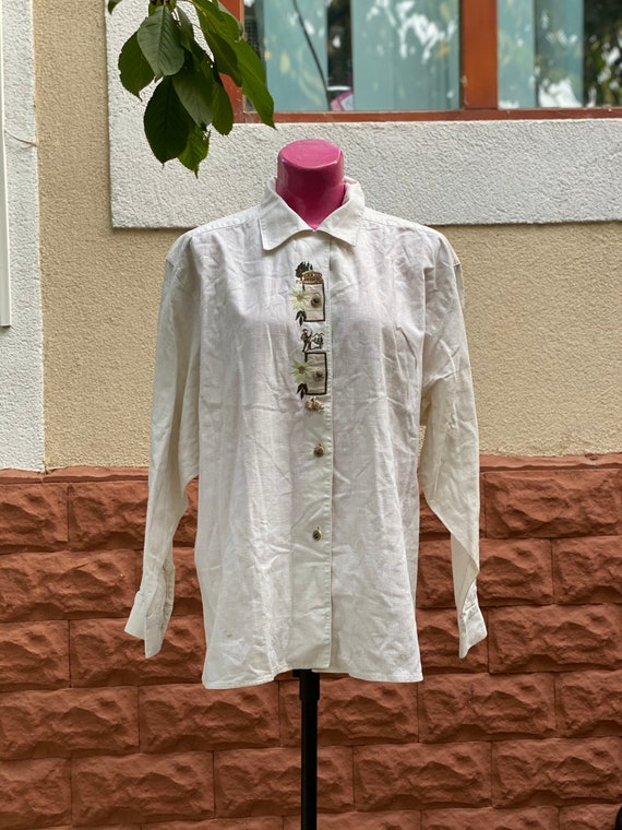 Shirt: vintage linen beige embroidered shirt large