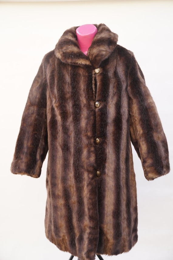 Coat. Fur: Ecological, fake fur