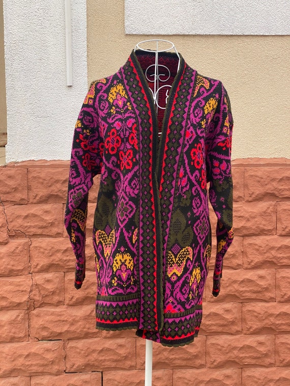 Pullover: vintage pullover, size L
