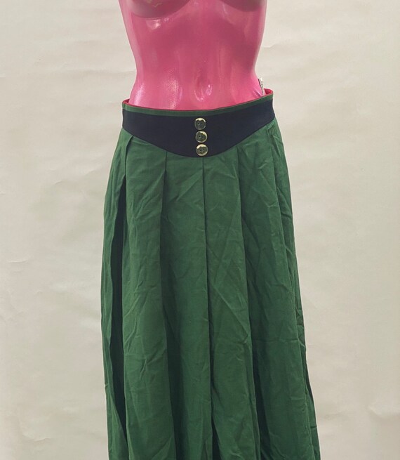 Linen vintage green skirt, german skirt